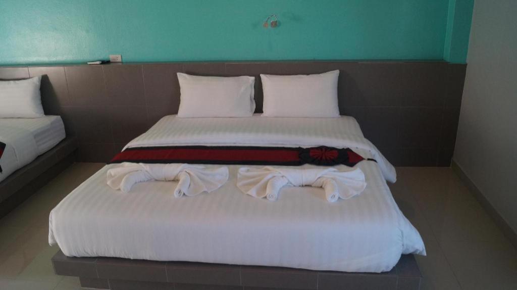 P.F Mansion Hotel Chaweng  Exterior photo